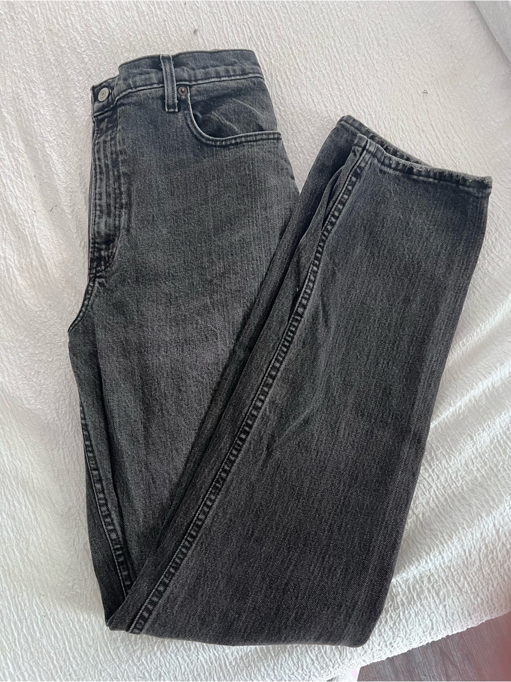 Abercrombie & Fitch Women's Washed Black The 90’s Straight Ultra High Rise